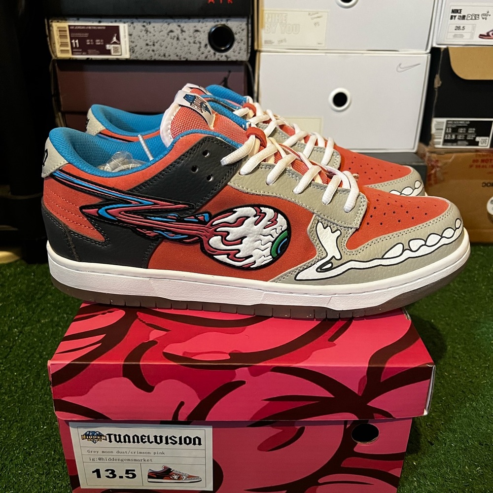Custom dunk sneakers size 13.5